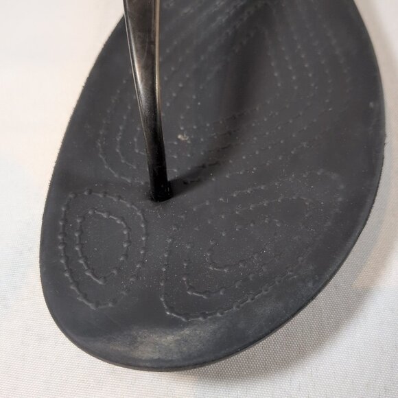 Crocs Women's Size 7 Isabella T Strap Black Sandals 202467 Thong Flats Shoes - Picture 15 of 16